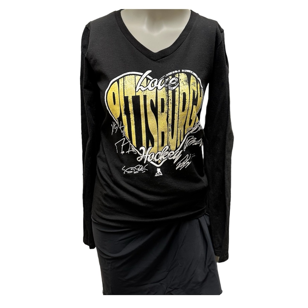 NHLPA Pittsburgh Penguins Heart Black Graphic Long Sleeve Tee Size S NWOT